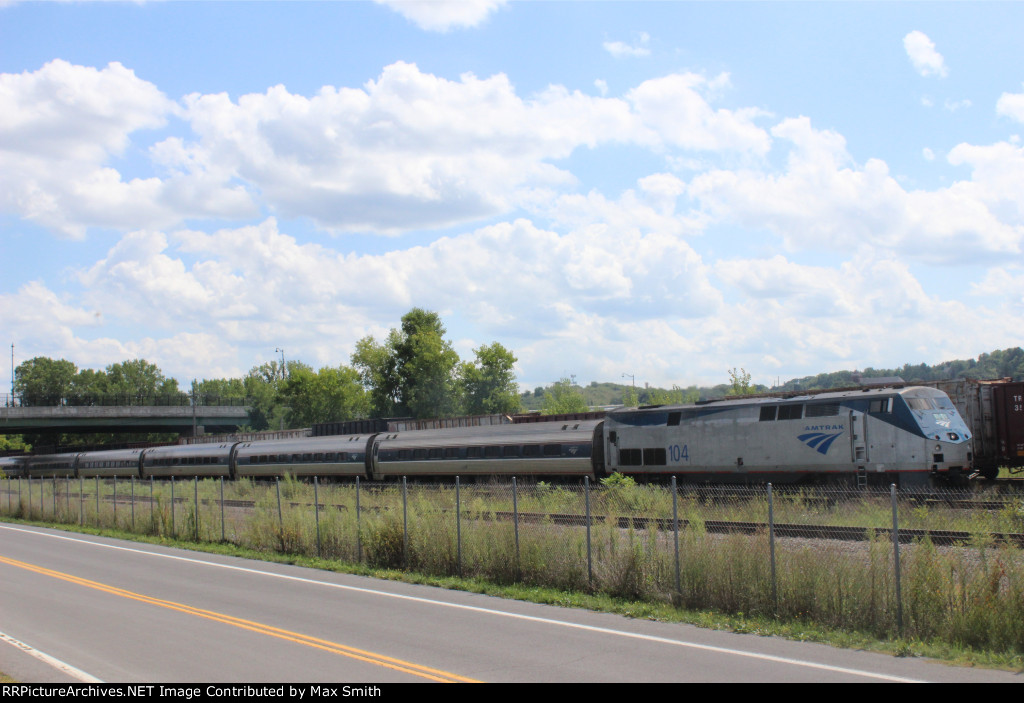 Amtrak 63 "Maple Leaf"